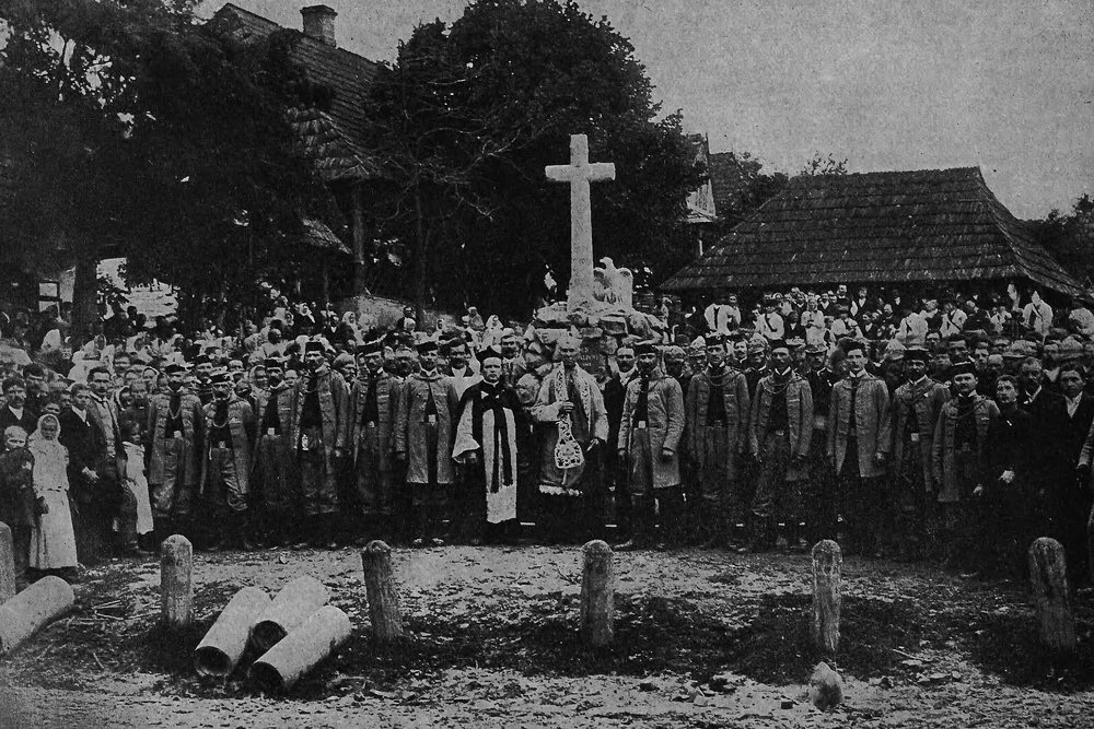 Pomnik Grunwaldzki w Jaworniku Polskim na zdjęciu z 1910 roku